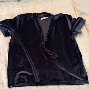 Gorgeous Madewell Velvet Tie-Front Top